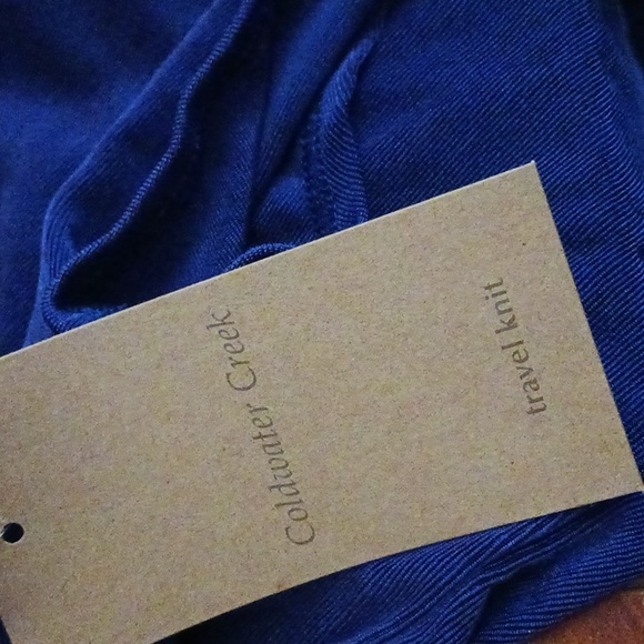 V-Neck Knit Shell - Picture 4 of 5